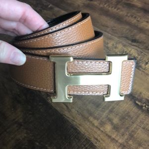 NEVER WORN: Tan & Gold Belt- 45”
